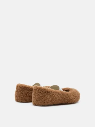 Braune Ballerinas aus Lammfell