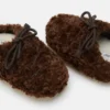 Evx Curly Mules in Dunkelbraun