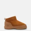 Mezzaluna Stiefeletten aus braunem Wildleder Mezzaluna Stiefeletten aus braunem Wildleder