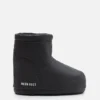 Schwarze Gummistiefel ohne Schnürsenkel